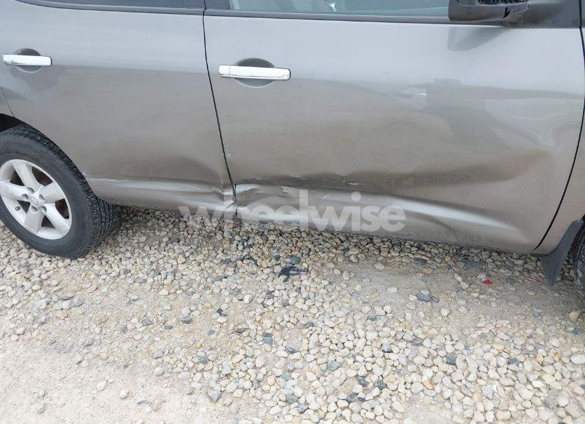 Photo 6 of 2010 Nissan Rogue S (VIN JN8AS5MV7AW101055)