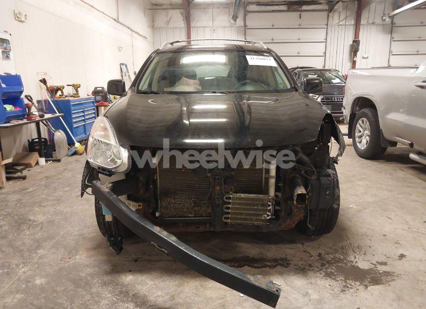 Photo 13 of 2010 Nissan Rogue SL (VIN JN8AS5MV7AW102352)