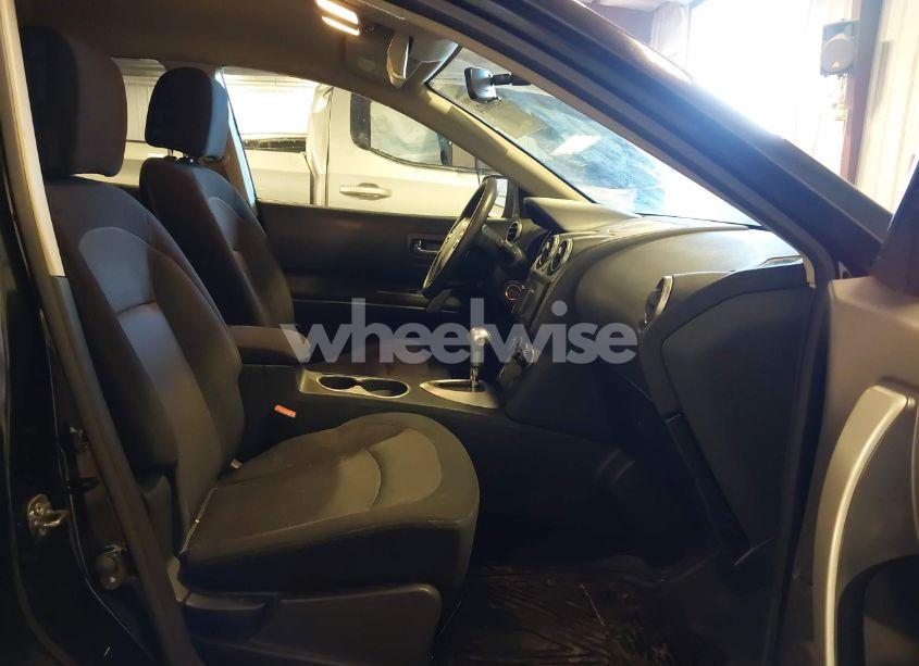 Photo 5 of 2010 Nissan Rogue SL (VIN JN8AS5MV7AW102352)