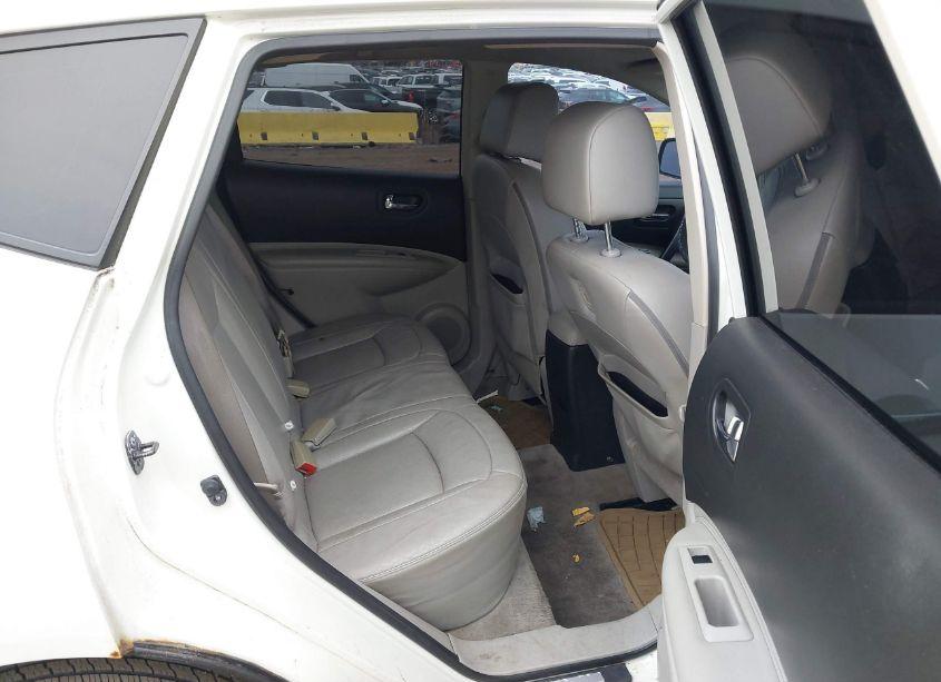 Photo 8 of 2010 Nissan Rogue SL (VIN JN8AS5MV7AW104229)