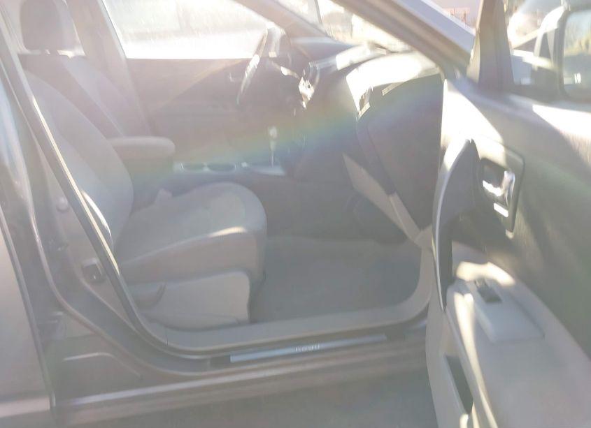 Photo 5 of 2010 Nissan Rogue S (VIN JN8AS5MV7AW143080)