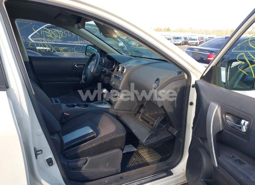 Photo 5 of 2010 Nissan Rogue SL (VIN JN8AS5MV7AW604293)