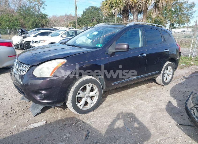 Photo 2 of 2011 Nissan Rogue SV (VIN JN8AS5MV7BW255217)