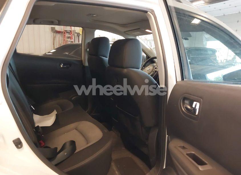 Photo 8 of 2011 Nissan Rogue SV (VIN JN8AS5MV7BW256822)