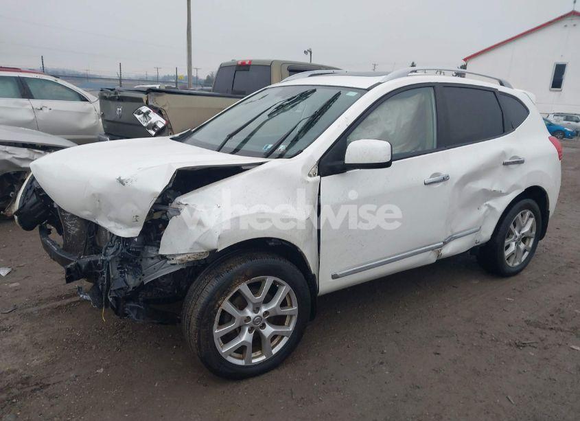 Photo 2 of 2011 Nissan Rogue SV (VIN JN8AS5MV7BW274107)