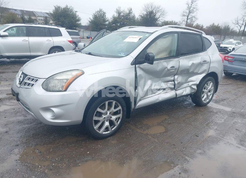 Photo 2 of 2011 Nissan Rogue SV (VIN JN8AS5MV7BW278626)