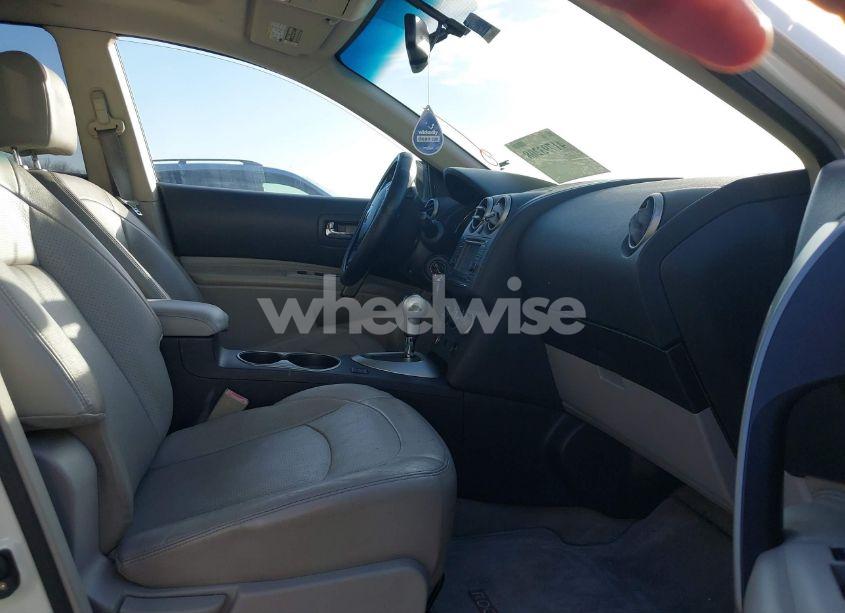 Photo 5 of 2011 Nissan Rogue SV (VIN JN8AS5MV7BW289626)