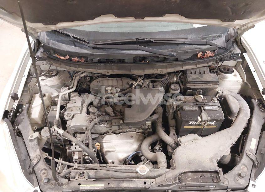 Photo 10 of 2011 Nissan Rogue SV (VIN JN8AS5MV7BW290386)