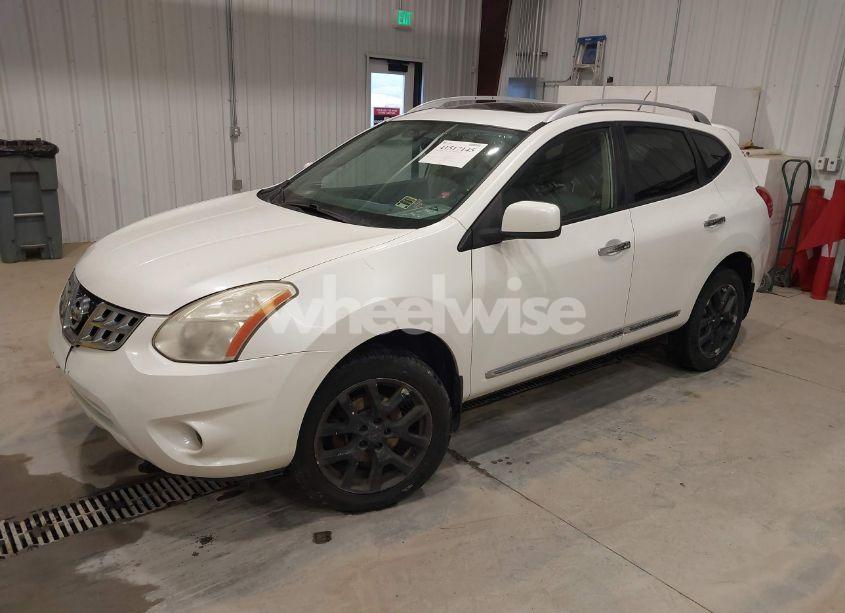 Photo 2 of 2011 Nissan Rogue SV (VIN JN8AS5MV7BW290386)