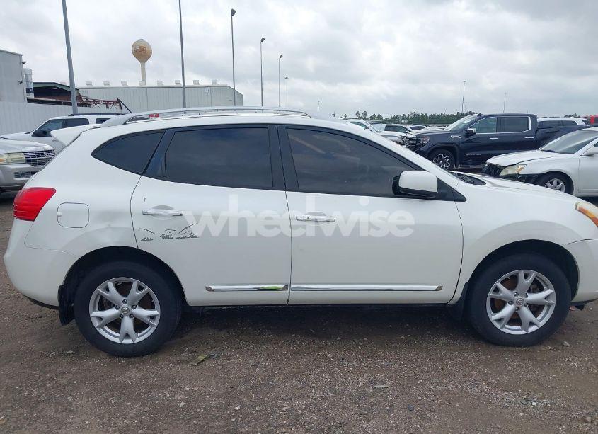 Photo 13 of 2011 Nissan Rogue SV (VIN JN8AS5MV7BW298195)