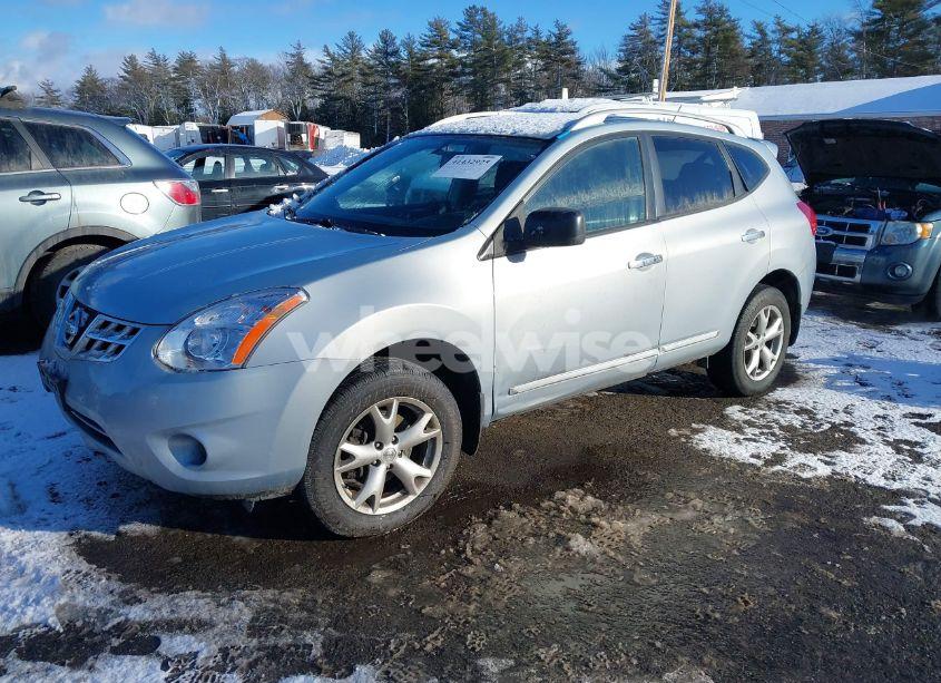 Photo 2 of 2011 Nissan Rogue SV (VIN JN8AS5MV7BW303170)