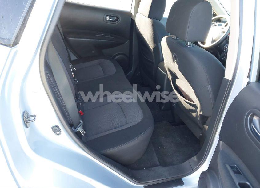 Photo 8 of 2011 Nissan Rogue SV (VIN JN8AS5MV7BW303170)