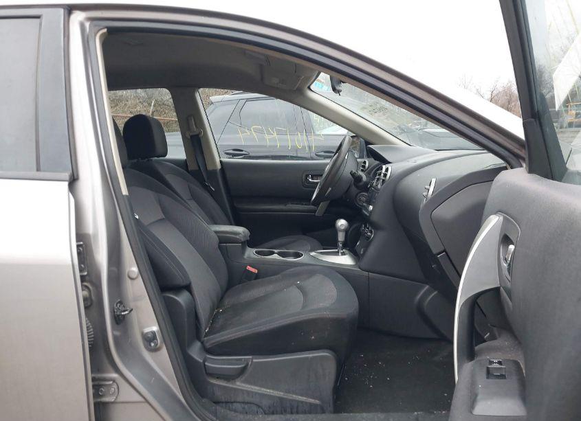 Photo 5 of 2011 Nissan Rogue SV (VIN JN8AS5MV7BW303962)