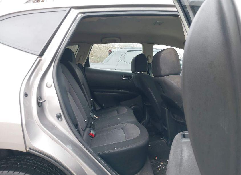 Photo 8 of 2011 Nissan Rogue SV (VIN JN8AS5MV7BW303962)