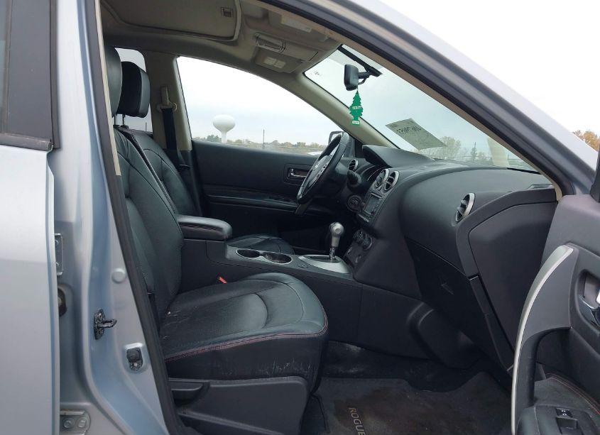 Photo 5 of 2011 Nissan Rogue SV (VIN JN8AS5MV7BW315609)