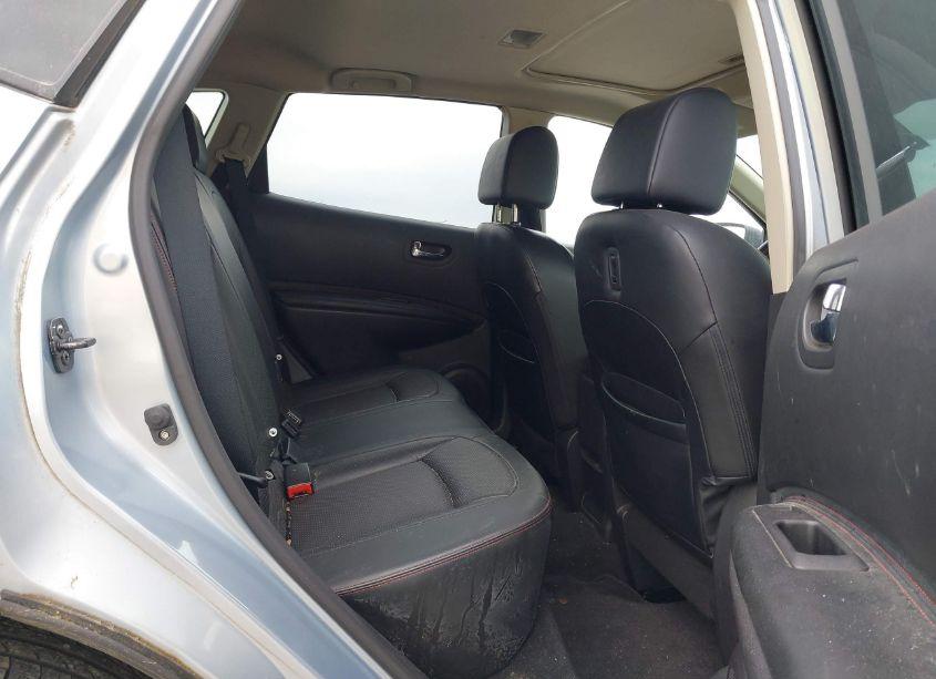 Photo 8 of 2011 Nissan Rogue SV (VIN JN8AS5MV7BW315609)