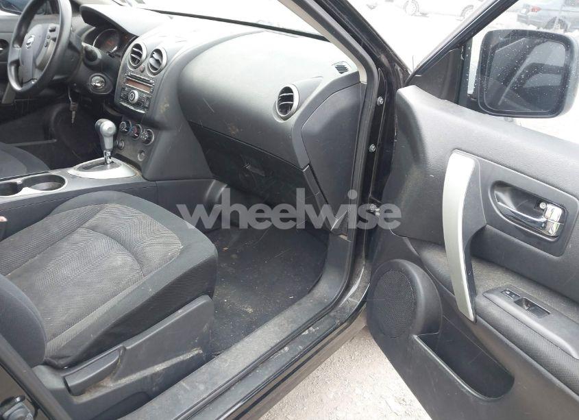 Photo 5 of 2011 Nissan Rogue S (VIN JN8AS5MV7BW664494)