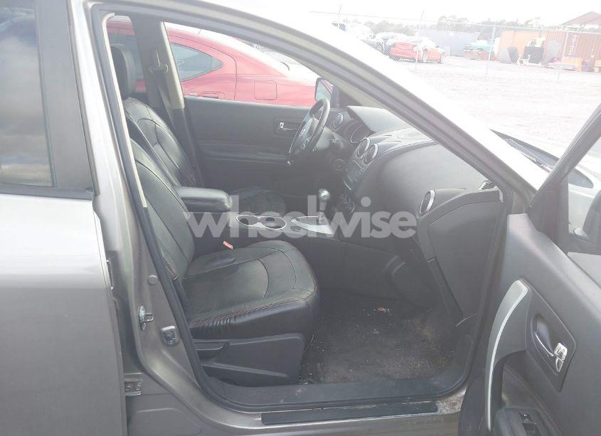 Photo 5 of 2011 Nissan Rogue SV (VIN JN8AS5MV7BW668691)