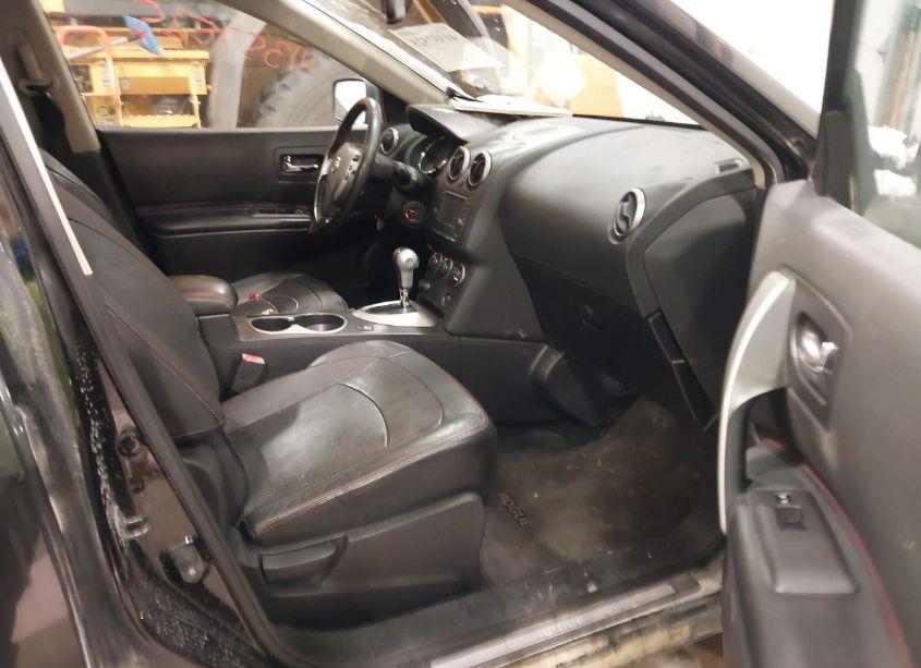 Photo 5 of 2011 Nissan Rogue SV (VIN JN8AS5MV7BW671932)