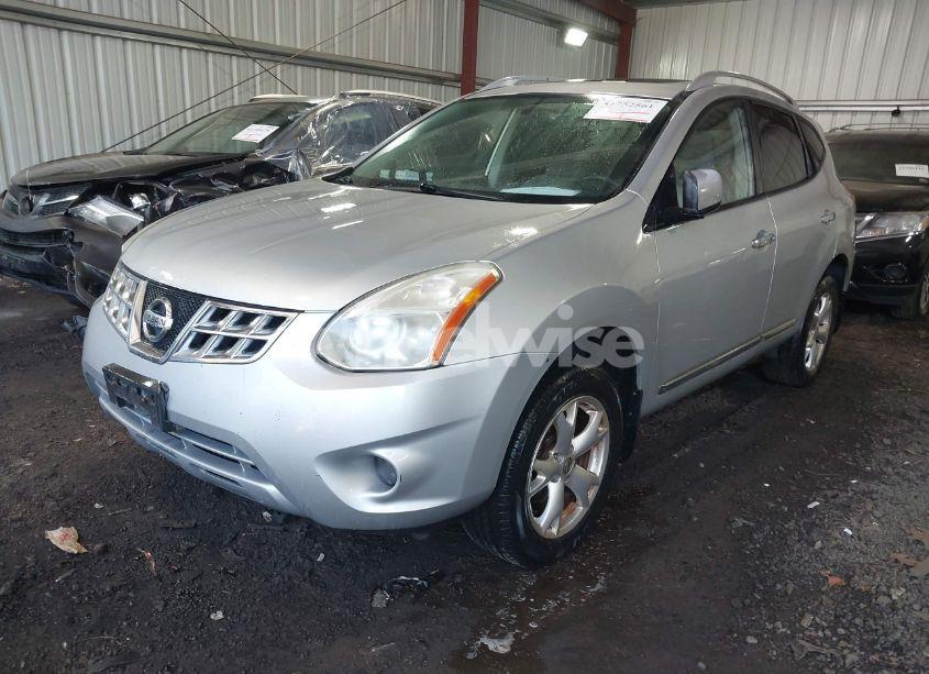 Photo 2 of 2011 Nissan Rogue SV (VIN JN8AS5MV7BW684227)