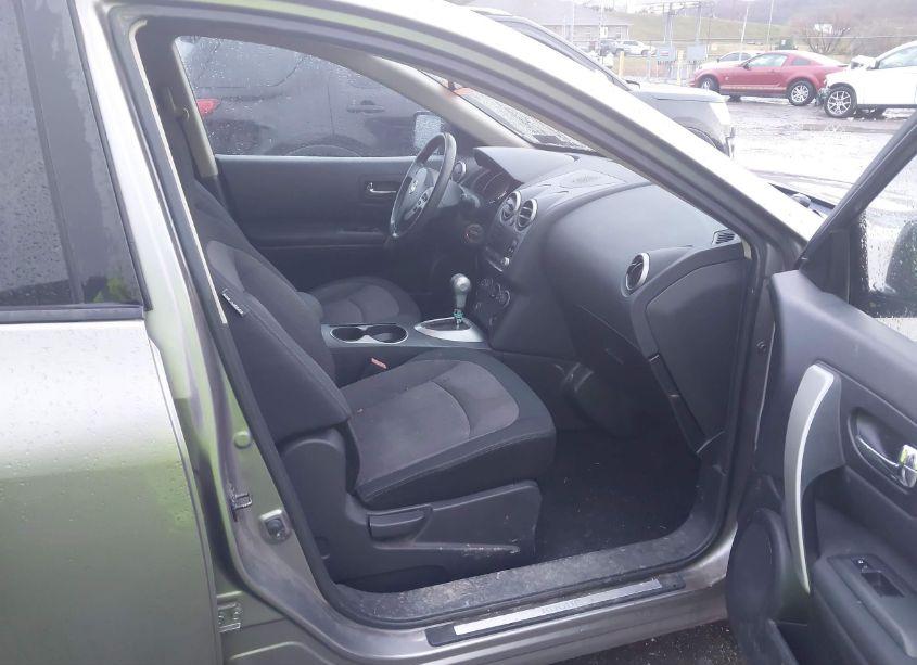 Photo 5 of 2011 Nissan Rogue SV (VIN JN8AS5MV7BW685541)