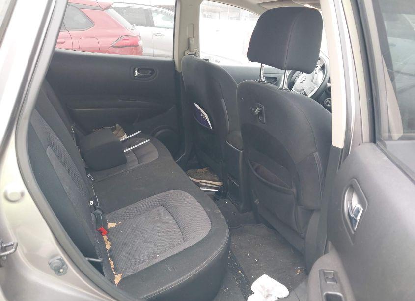 Photo 8 of 2011 Nissan Rogue SV (VIN JN8AS5MV7BW690495)