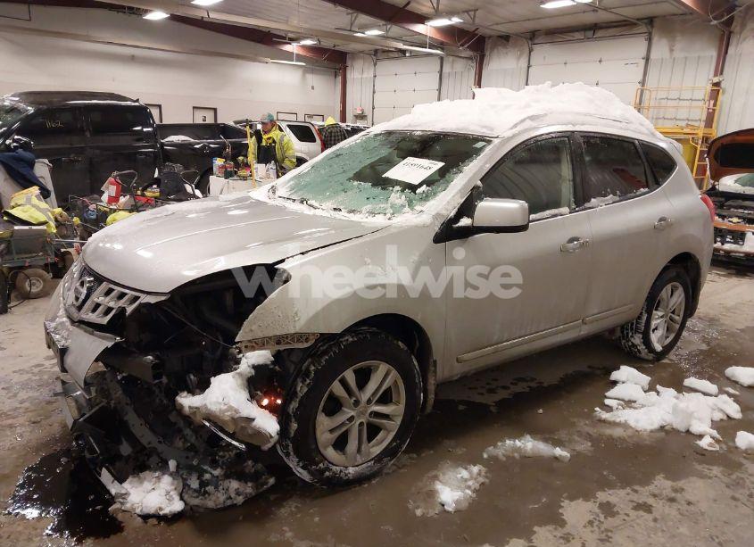 Photo 2 of 2012 Nissan Rogue SV (VIN JN8AS5MV7CW714926)