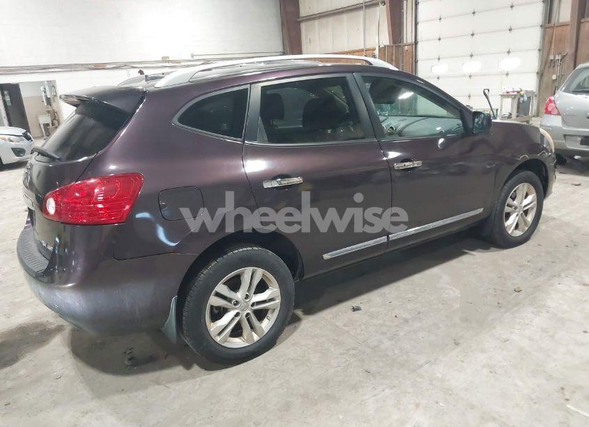 Photo 4 of 2013 Nissan Rogue SV (VIN JN8AS5MV7DW121035)