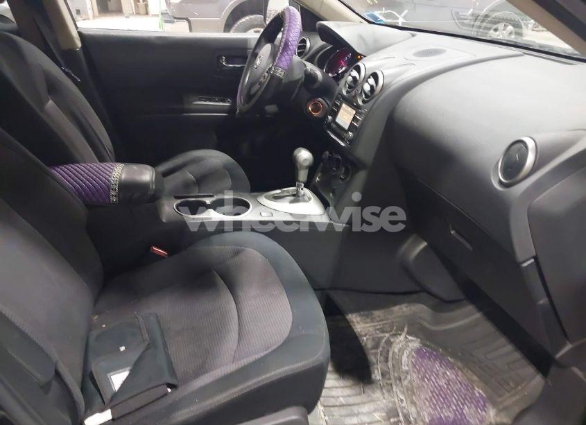 Photo 5 of 2013 Nissan Rogue SV (VIN JN8AS5MV7DW121035)