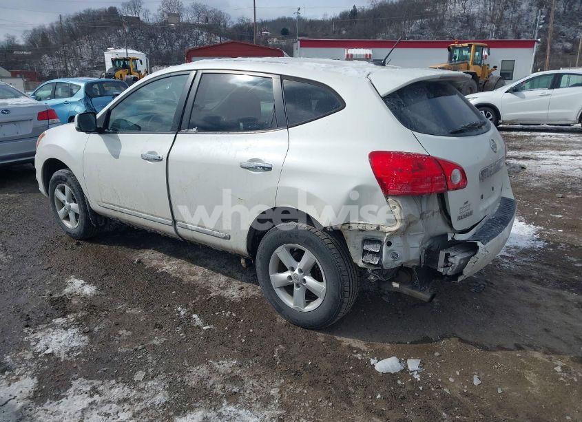 Photo 3 of 2013 Nissan Rogue S (VIN JN8AS5MV7DW121195)