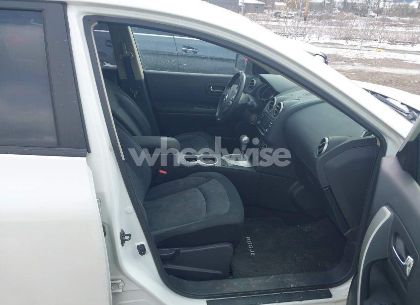 Photo 5 of 2013 Nissan Rogue S (VIN JN8AS5MV7DW121195)