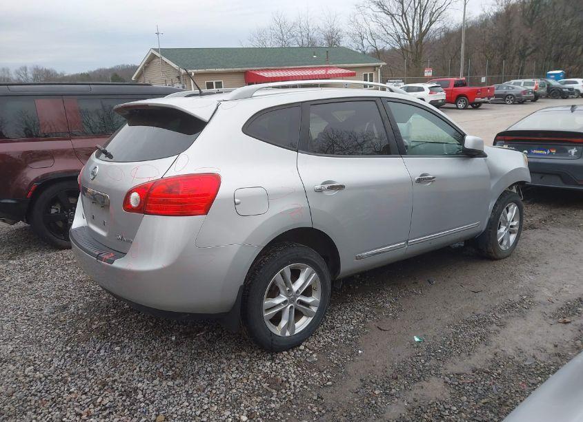 Photo 4 of 2013 Nissan Rogue SV (VIN JN8AS5MV7DW122279)