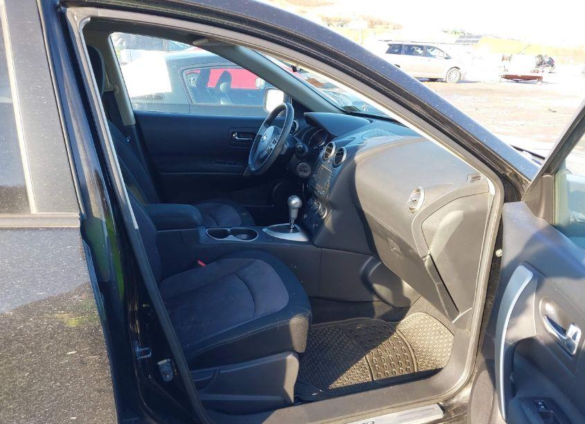 Photo 5 of 2013 Nissan Rogue SV (VIN JN8AS5MV7DW122377)