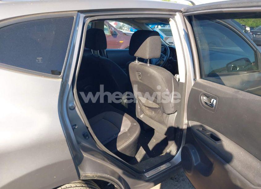 Photo 8 of 2013 Nissan Rogue SV (VIN JN8AS5MV7DW124873)