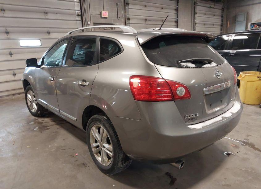 Photo 3 of 2013 Nissan Rogue SV (VIN JN8AS5MV7DW148283)