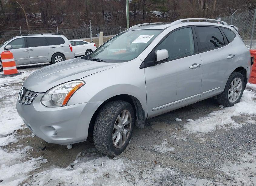 Photo 2 of 2013 Nissan Rogue SV W/SL PKG (VIN JN8AS5MV7DW614066)