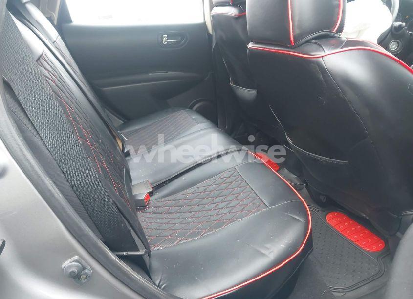 Photo 8 of 2013 Nissan Rogue S (VIN JN8AS5MV7DW633510)