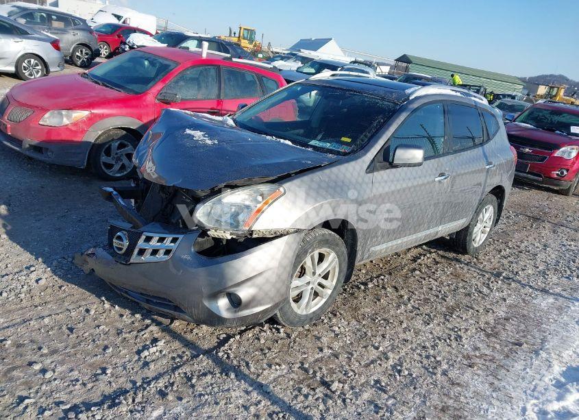 Photo 2 of 2013 Nissan Rogue SV (VIN JN8AS5MV7DW648766)