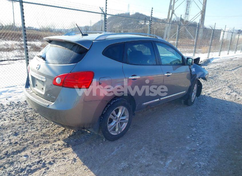 Photo 4 of 2013 Nissan Rogue SV (VIN JN8AS5MV7DW648766)