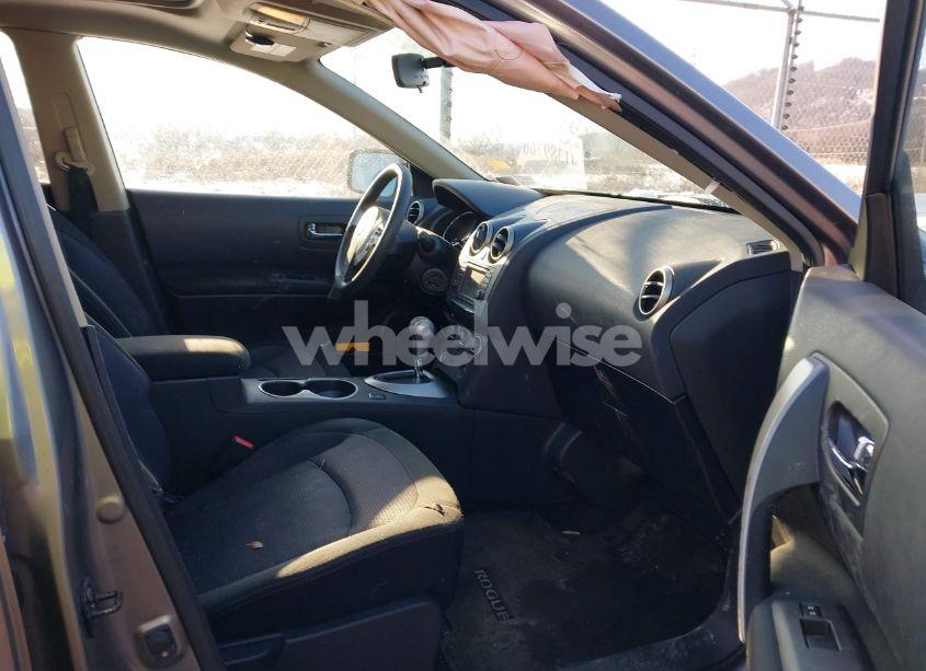 Photo 5 of 2013 Nissan Rogue SV (VIN JN8AS5MV7DW648766)