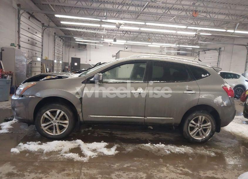Photo 14 of 2013 Nissan Rogue SV (VIN JN8AS5MV7DW649853)