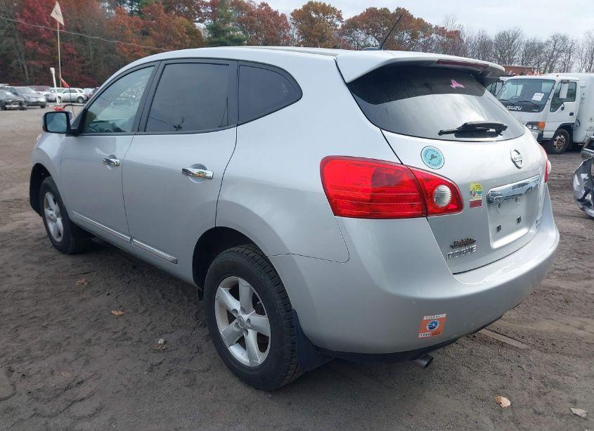 Photo 3 of 2013 Nissan Rogue S (VIN JN8AS5MV7DW651277)