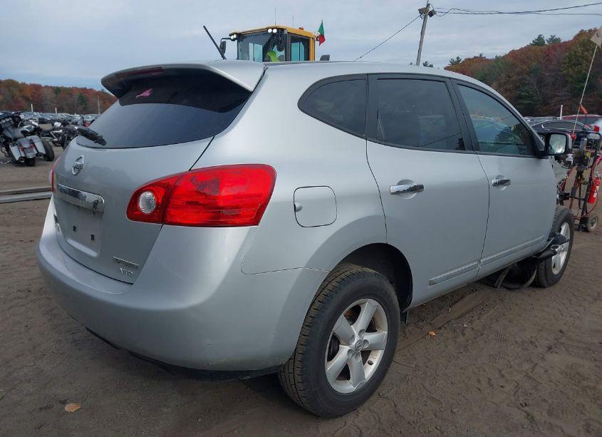 Photo 4 of 2013 Nissan Rogue S (VIN JN8AS5MV7DW651277)