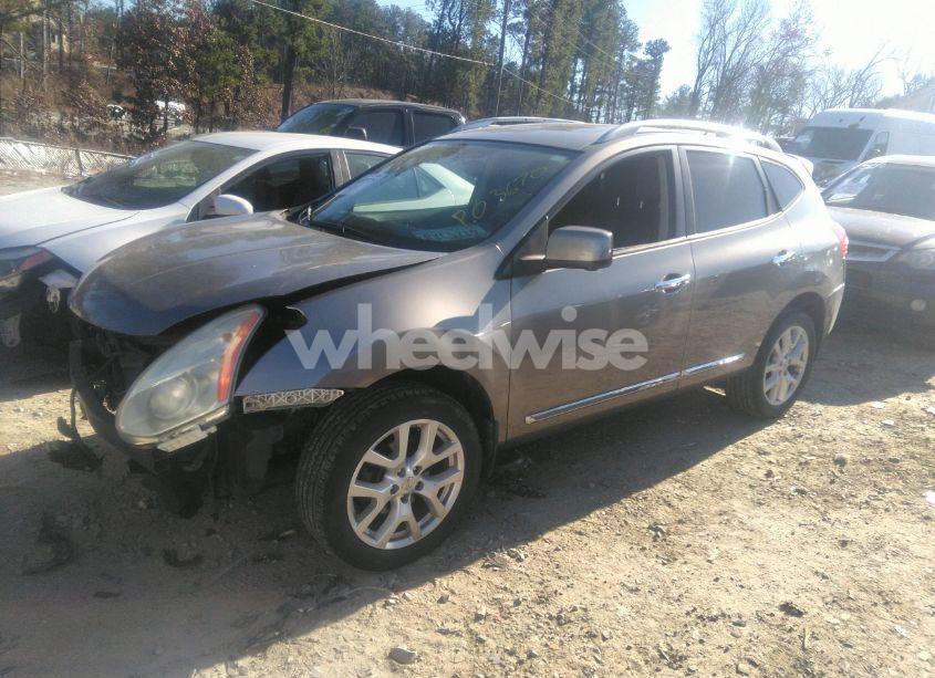 Photo 2 of 2013 Nissan Rogue SV W/SL PKG (VIN JN8AS5MV7DW658911)