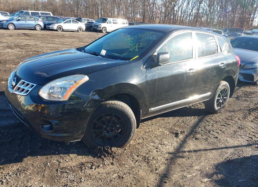 Photo 2 of 2013 Nissan Rogue S (VIN JN8AS5MV7DW664157)