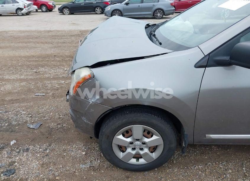 Photo 6 of 2014 Nissan Rogue SELECT S (VIN JN8AS5MV7EW718042)