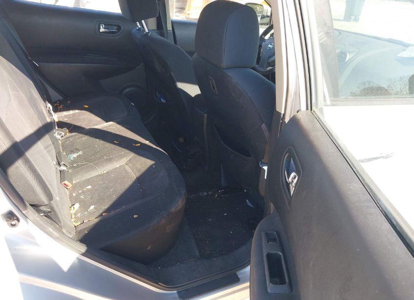 Photo 8 of 2014 Nissan Rogue SELECT S (VIN JN8AS5MV7EW718333)