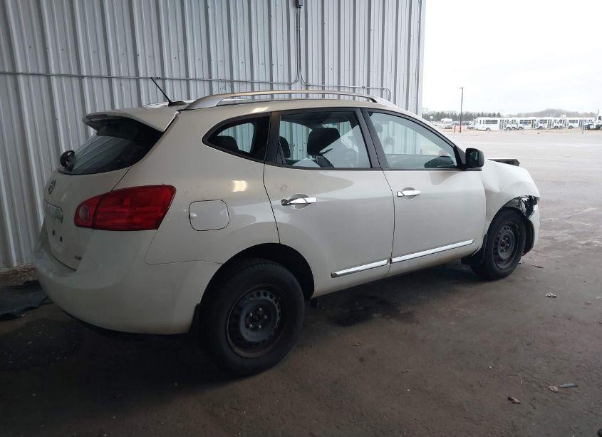 Photo 4 of 2014 Nissan Rogue SELECT S (VIN JN8AS5MV7EW720566)