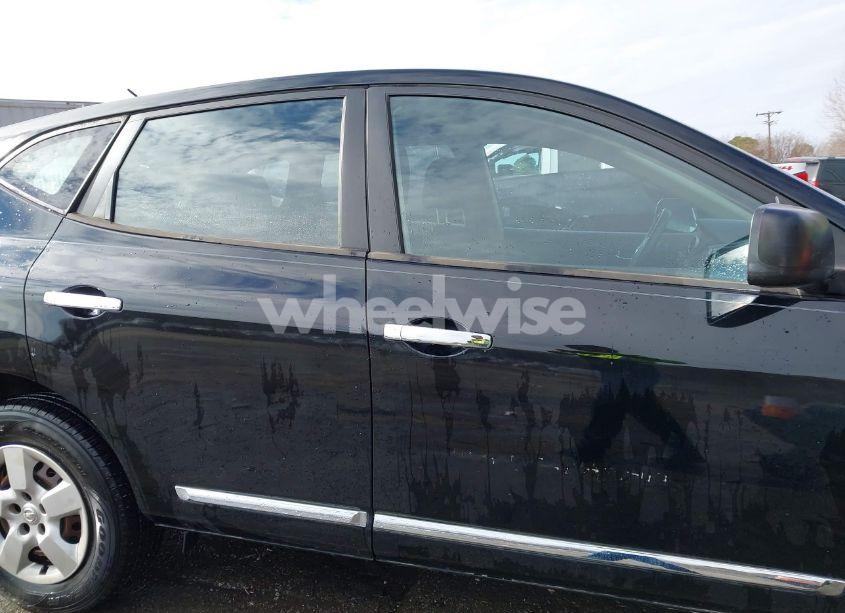 Photo 13 of 2015 Nissan Rogue SELECT S (VIN JN8AS5MV7FW251142)