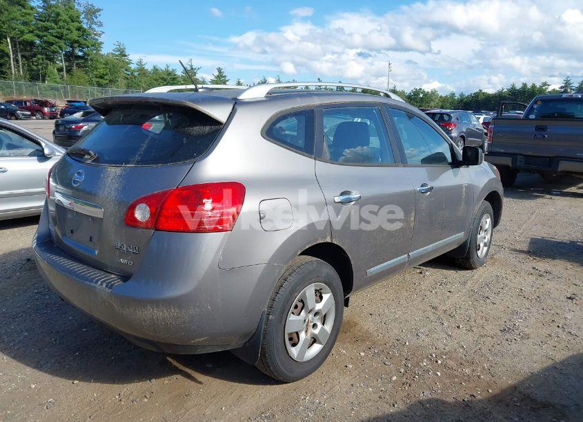 Photo 4 of 2015 Nissan Rogue SELECT S (VIN JN8AS5MV7FW255725)